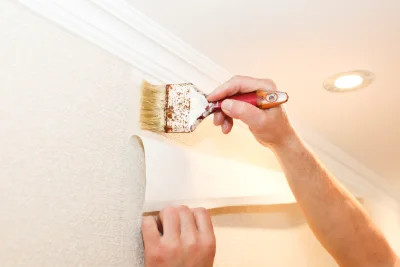 Pose de papier peint à Charly — revêtements muraux et toiles de verre